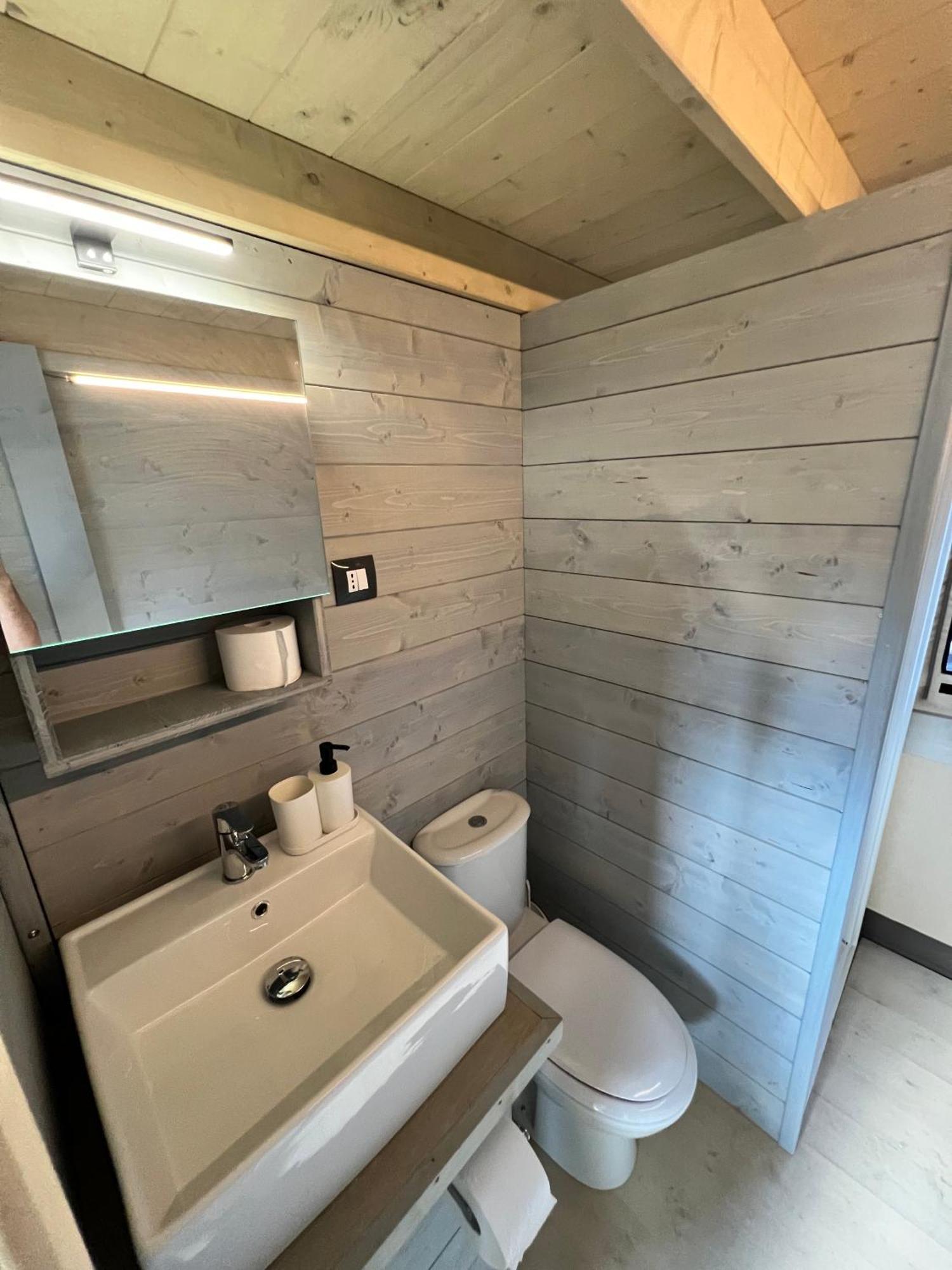 Glamping Camping Rivabella Lecco Bagian luar foto