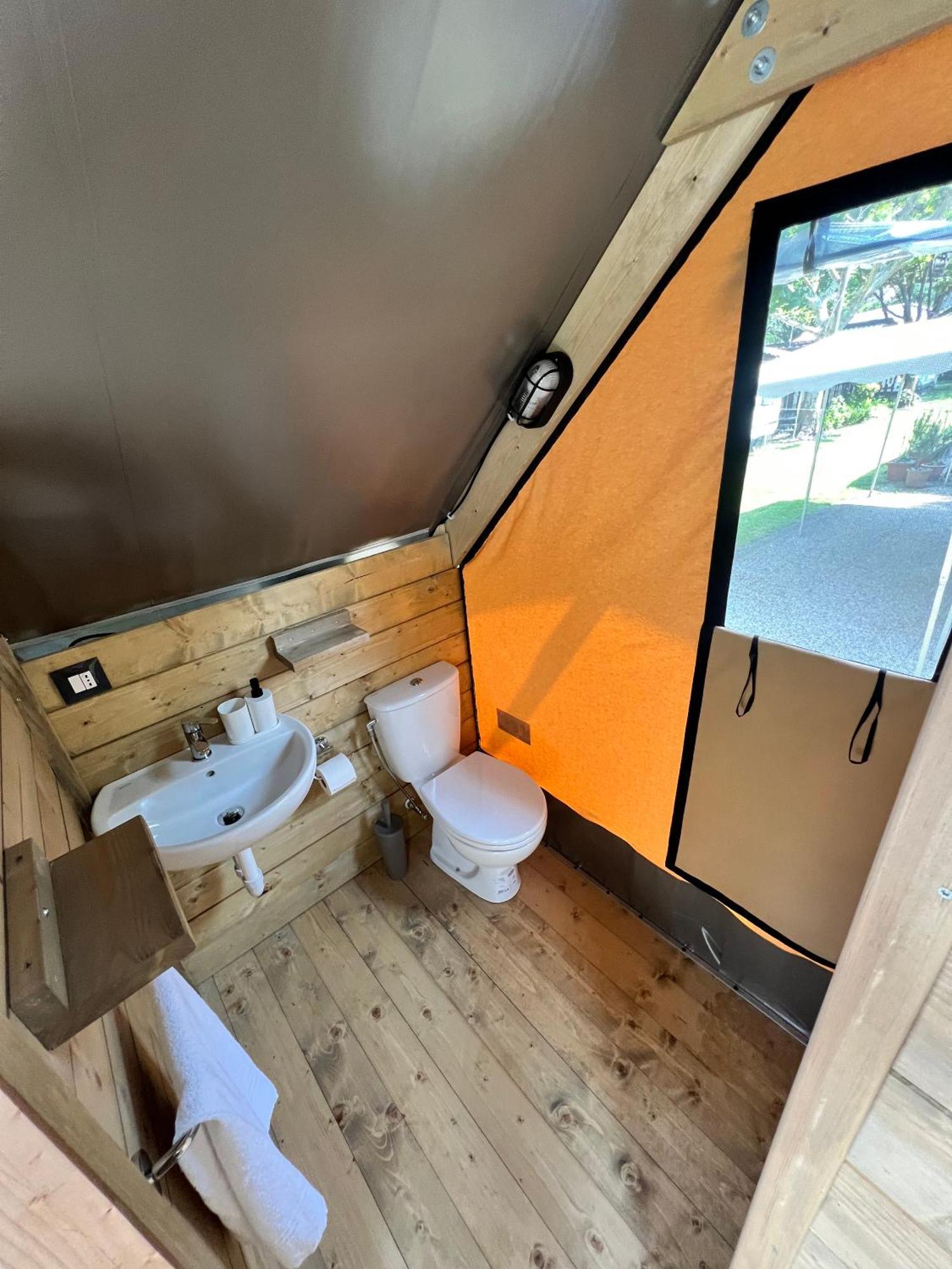 Glamping Camping Rivabella Lecco Bagian luar foto